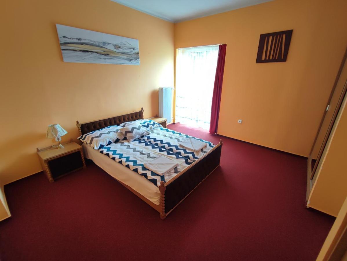 Hotel Beke Sziget Komló Exterior foto