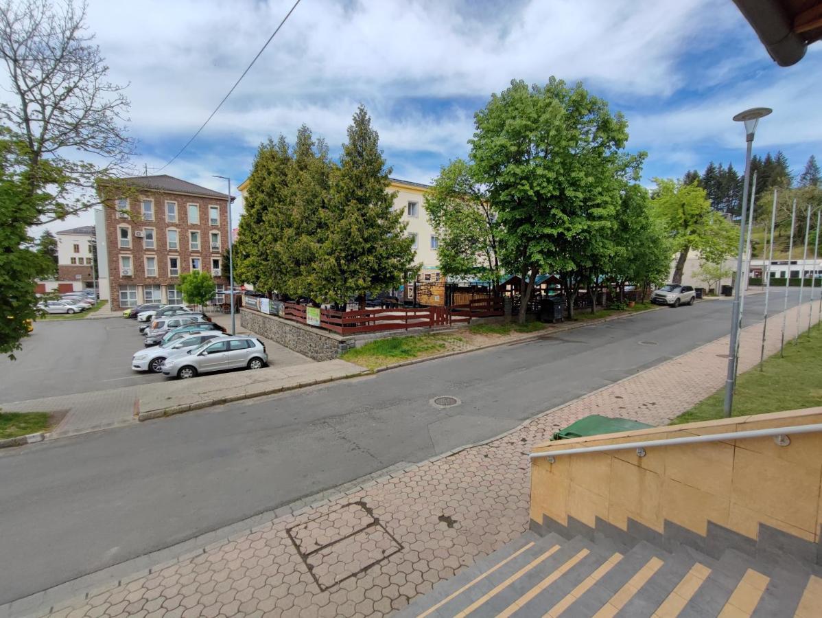 Hotel Beke Sziget Komló Exterior foto