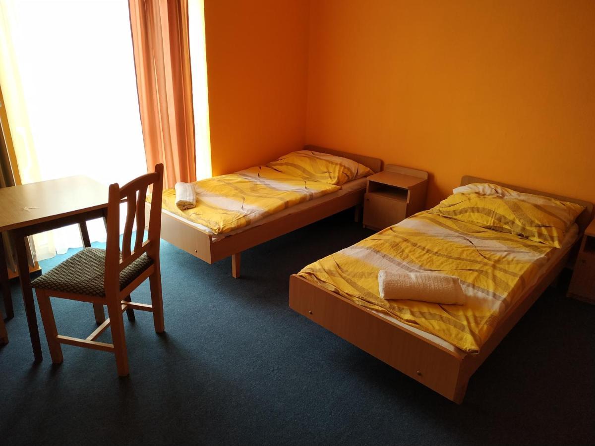 Hotel Beke Sziget Komló Exterior foto